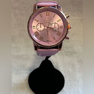 Women’s Pink Geneva Platinum Quartz Fashion Watch.